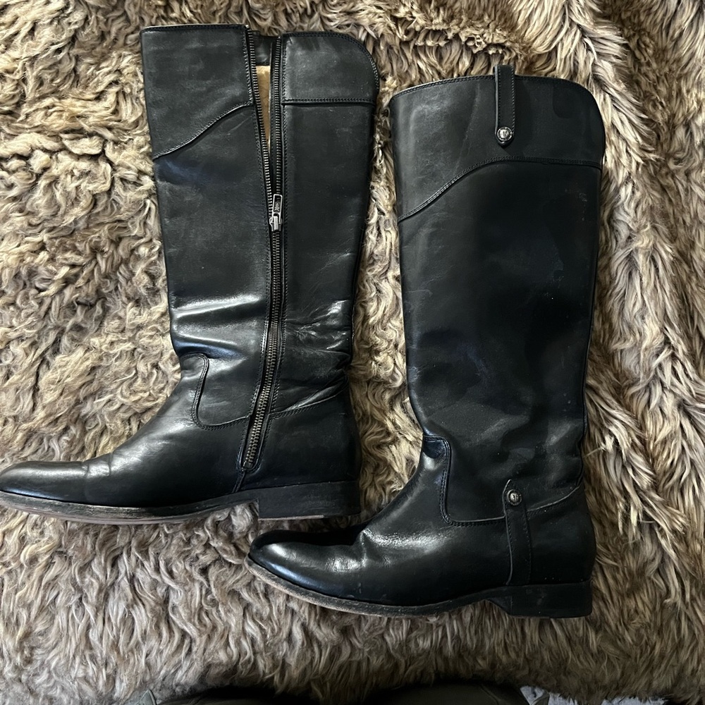 Women’s tall Frye boots extended calf-9.5